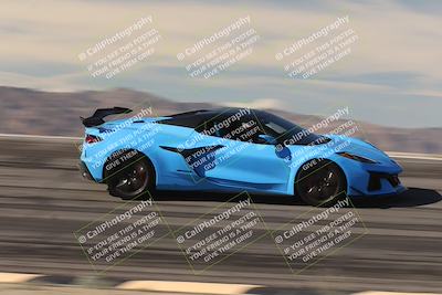 media/Jan-04-2026-SCCA SD (Sun) [[defc442887]]/3-Intermediate 2 group/Session 2 Bowl Speed Pans/